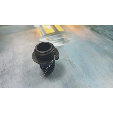 13.001.4.62 Штуцер до клапана різьбовий,чорний "Колібрі"
